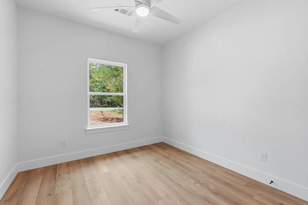 13 Country Place Drive Wimberley, TX 78676