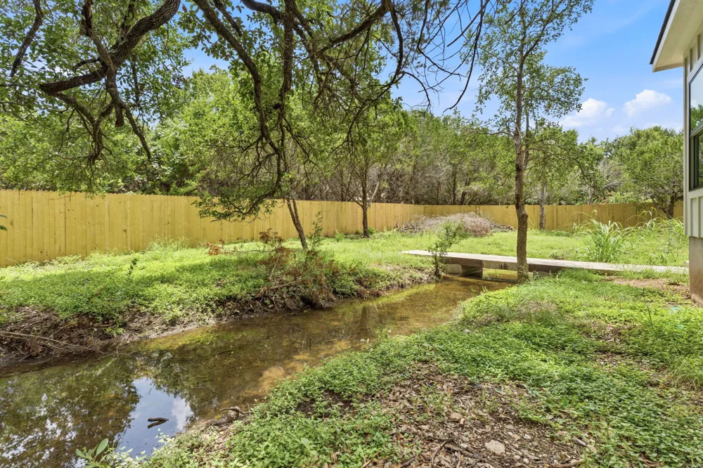 13 Country Place Drive Wimberley, TX 78676
