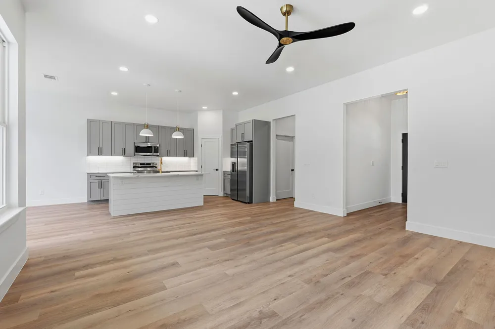 13 Country Place Drive Wimberley, TX 78676
