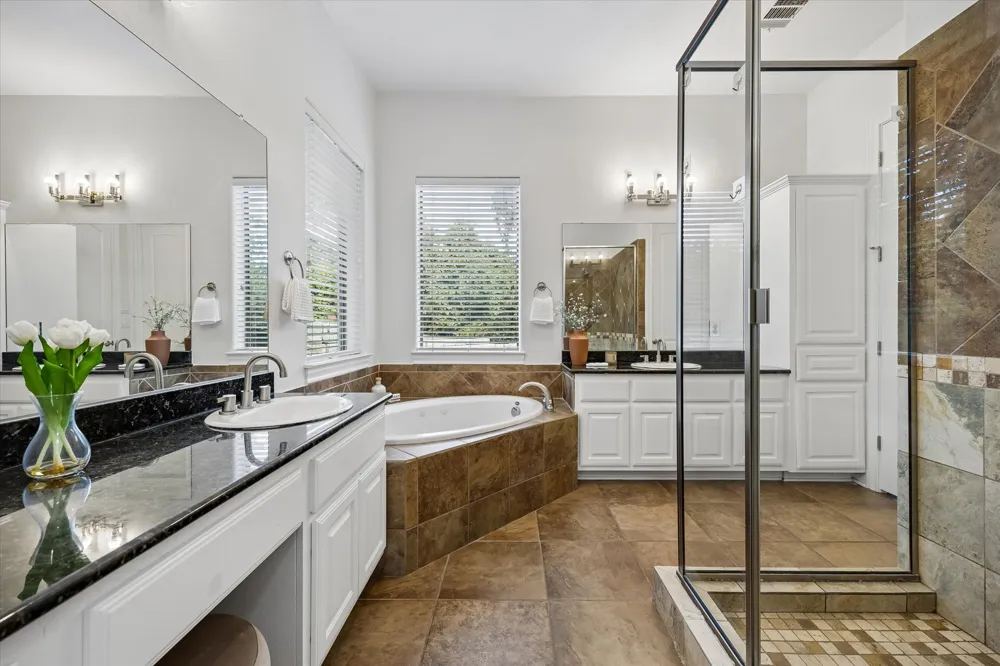 11600 Hunters Green Trail Austin, TX 78732