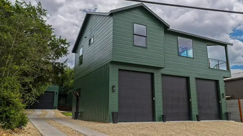 1301 Minnie Drive