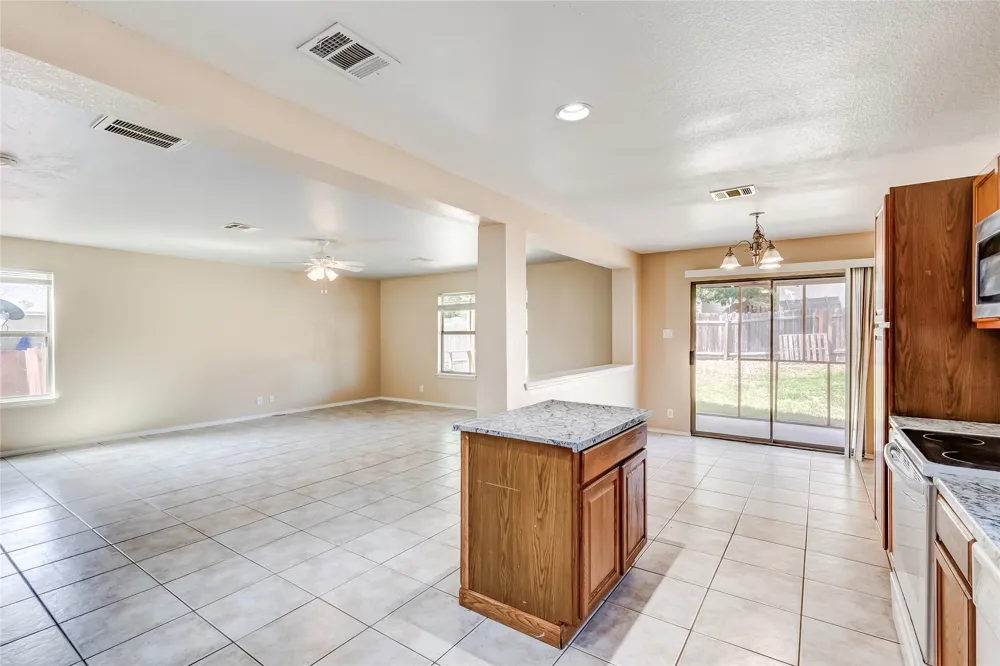191 Beech Drive Kyle, TX 78640