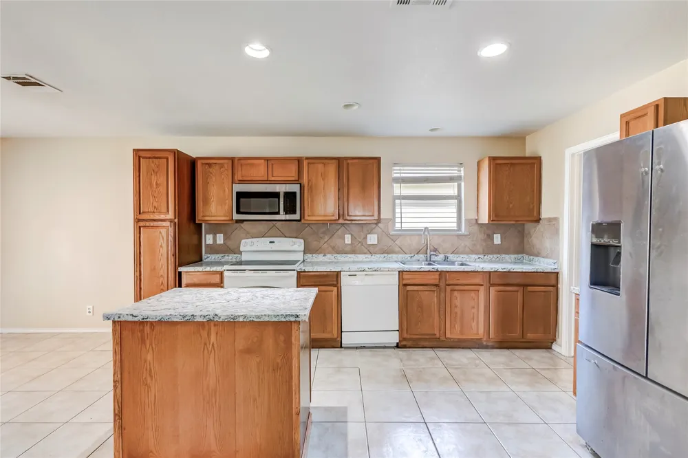 191 Beech Drive Kyle, TX 78640
