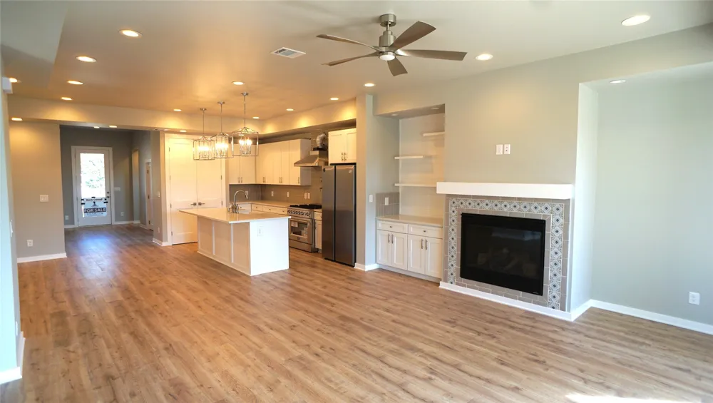 2501 Bruin Drive #52 Spicewood, TX 78669