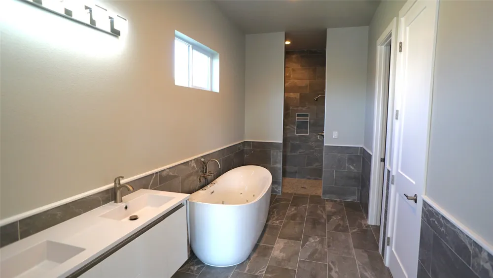 2501 Bruin Drive #52 Spicewood, TX 78669