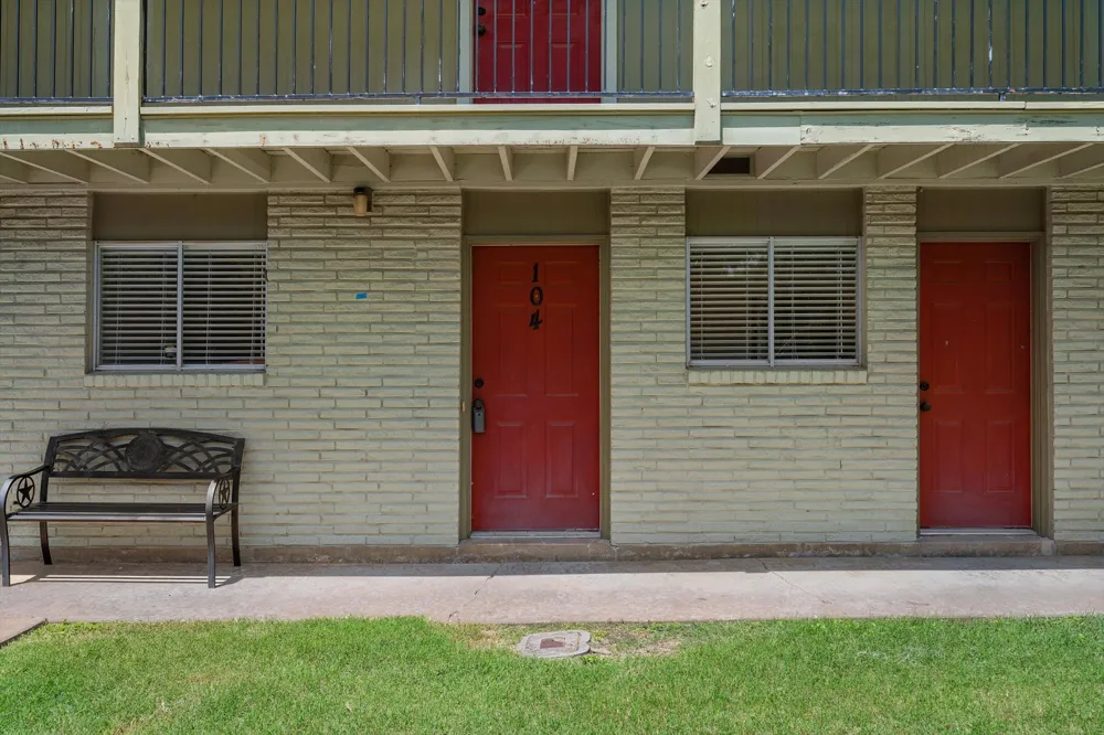 806 E 13th Street #104 Georgetown, TX 78626