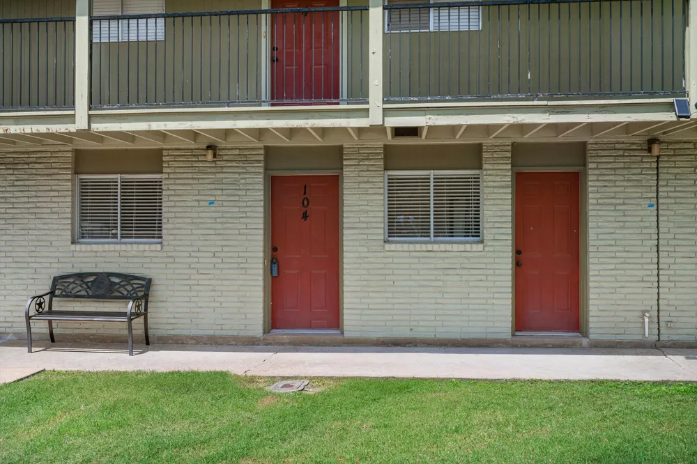 806 E 13th Street #104 Georgetown, TX 78626