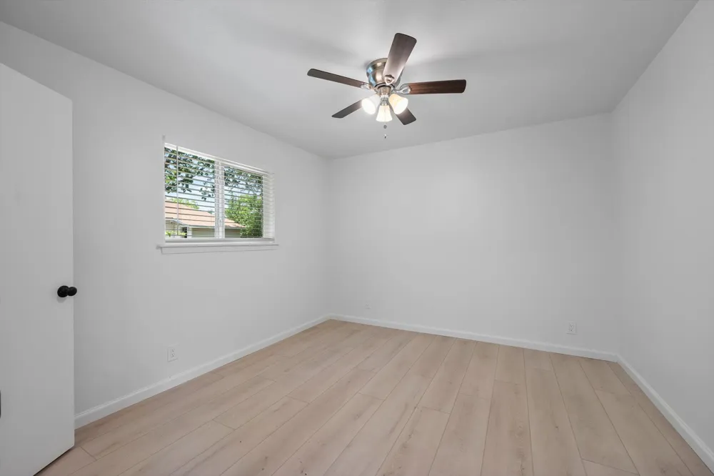 806 E 13th Street #104 Georgetown, TX 78626