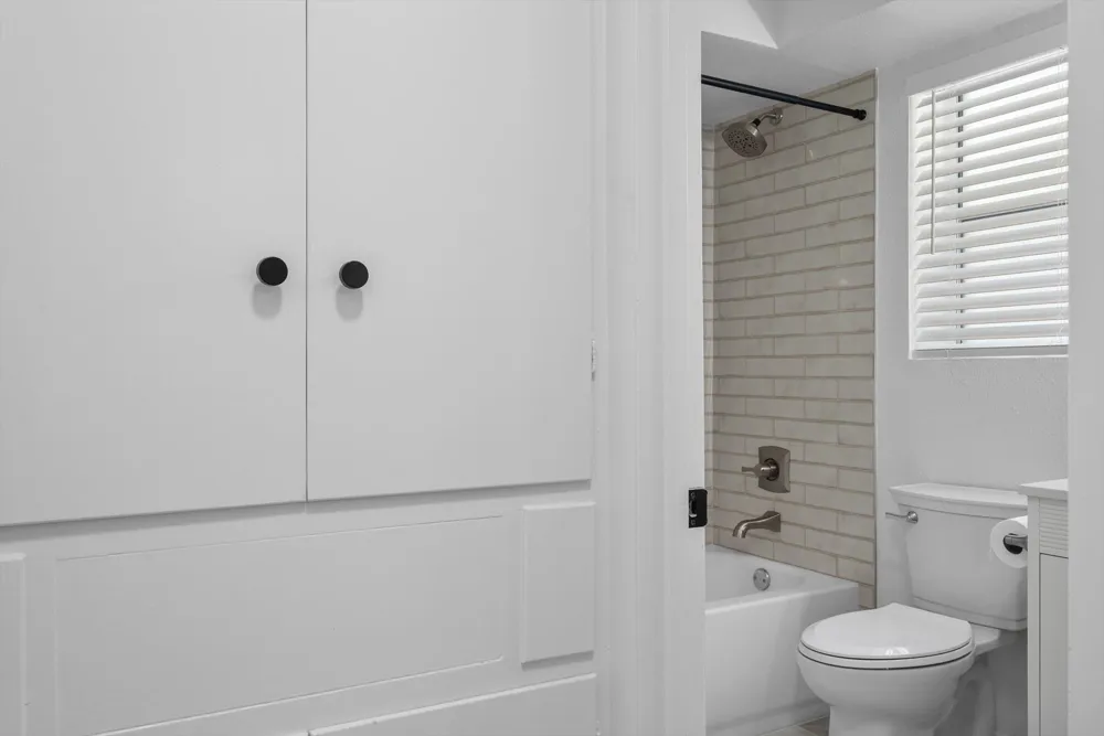806 E 13th Street #104 Georgetown, TX 78626