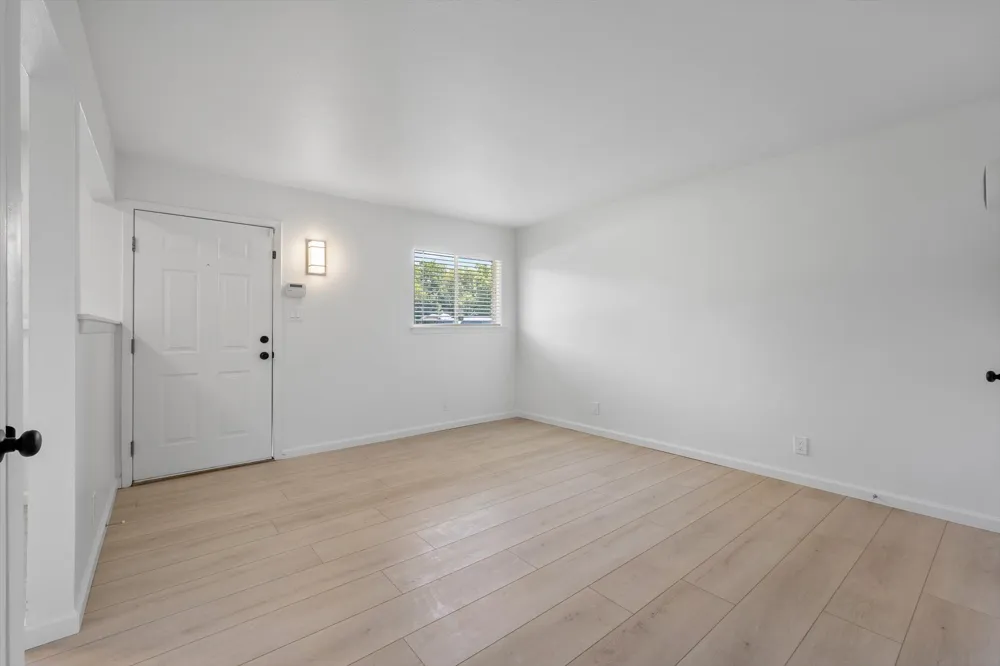 806 E 13th Street #104 Georgetown, TX 78626