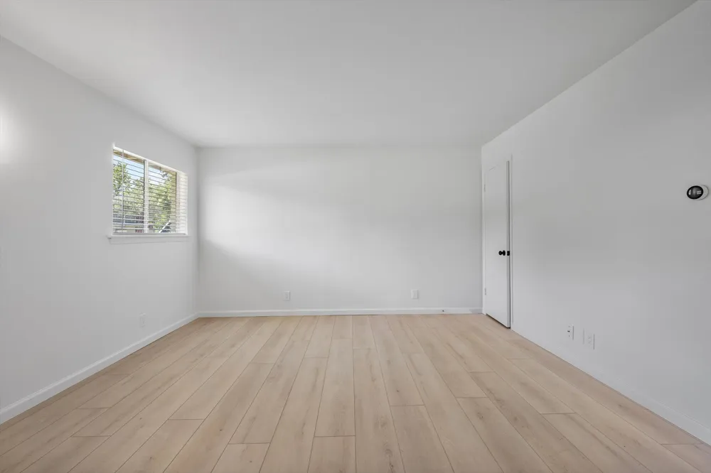 806 E 13th Street #104 Georgetown, TX 78626