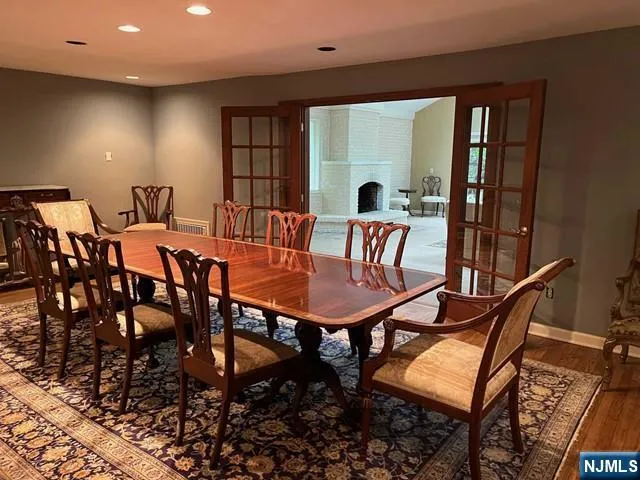 25 Ackerman Road Saddle River, NJ 07458
