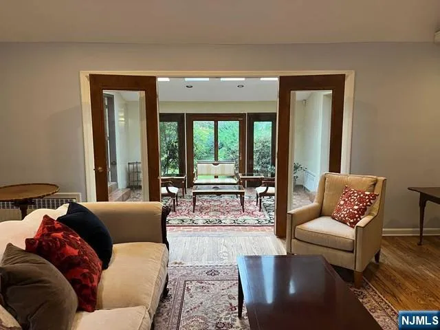 25 Ackerman Road Saddle River, NJ 07458