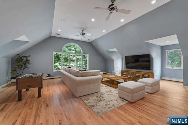 25 Ackerman Road Saddle River, NJ 07458