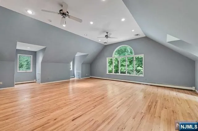 25 Ackerman Road Saddle River, NJ 07458