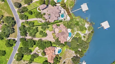 2901 Cliff Point