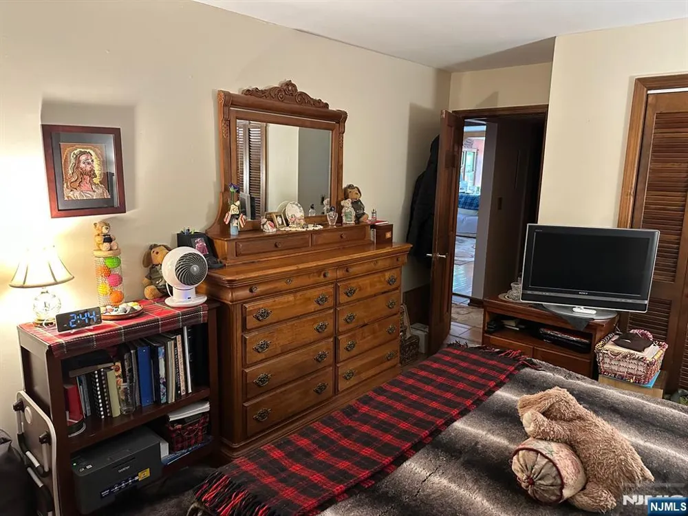 57A W Fairview Avenue Park Ridge, NJ 07645
