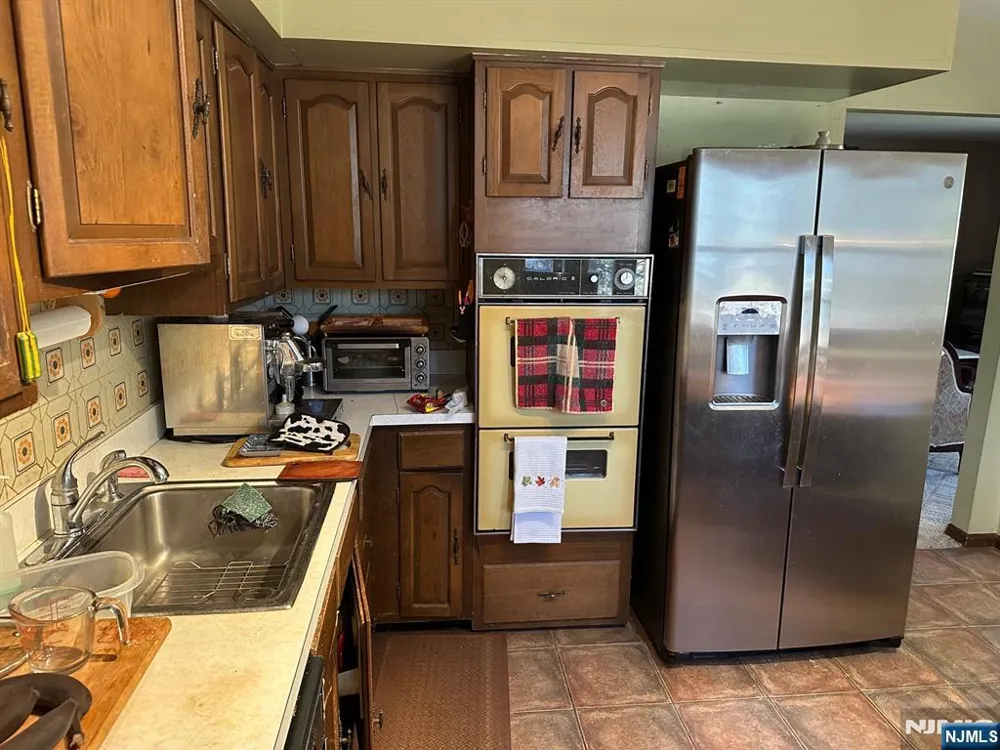 57A W Fairview Avenue Park Ridge, NJ 07645