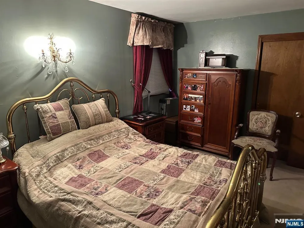 57A W Fairview Avenue Park Ridge, NJ 07645