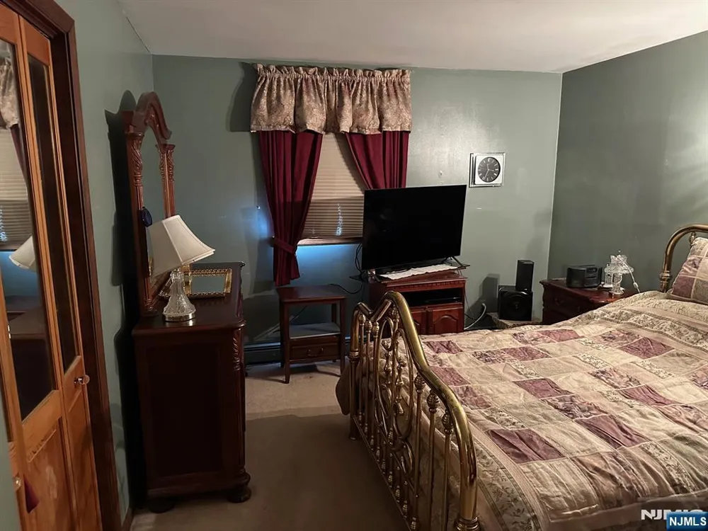 57A W Fairview Avenue Park Ridge, NJ 07645