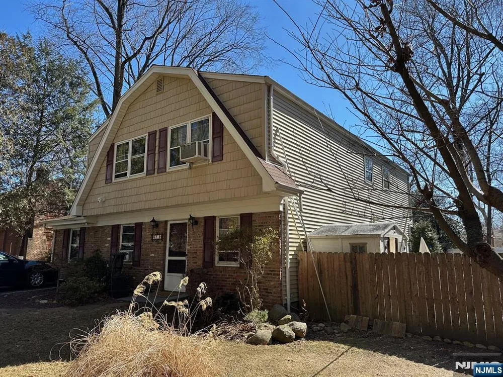 57A W Fairview Avenue Park Ridge, NJ 07645