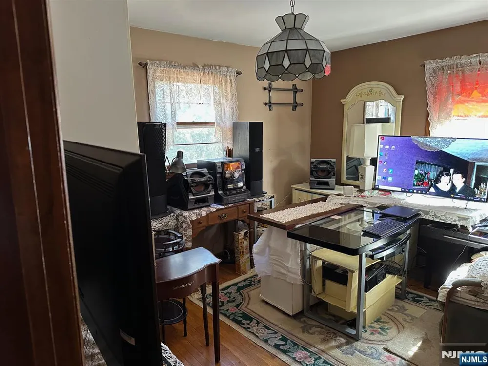 57A W Fairview Avenue Park Ridge, NJ 07645