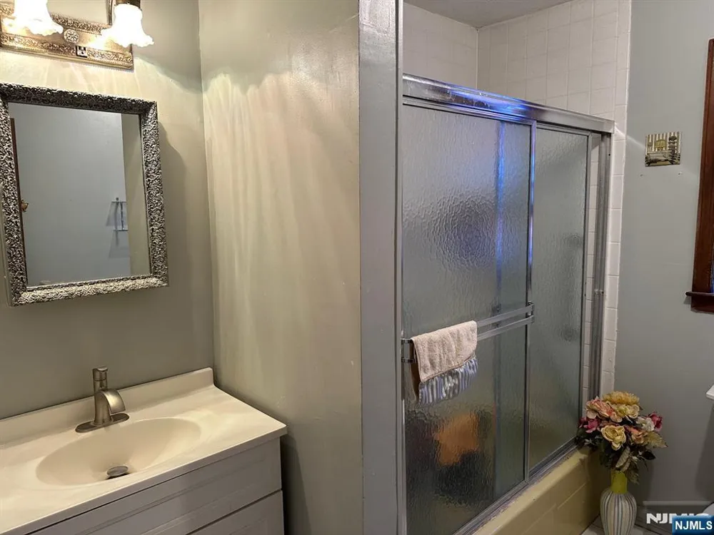 57A W Fairview Avenue Park Ridge, NJ 07645