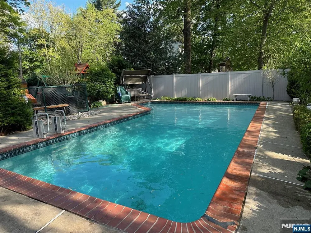57A W Fairview Avenue Park Ridge, NJ 07645