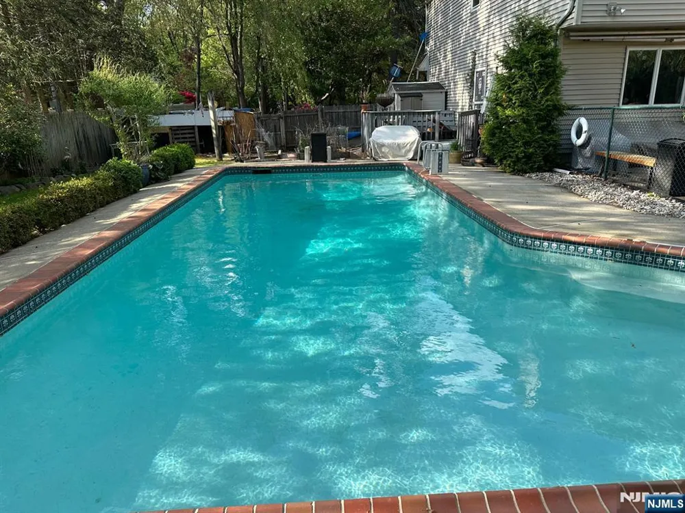 57A W Fairview Avenue Park Ridge, NJ 07645