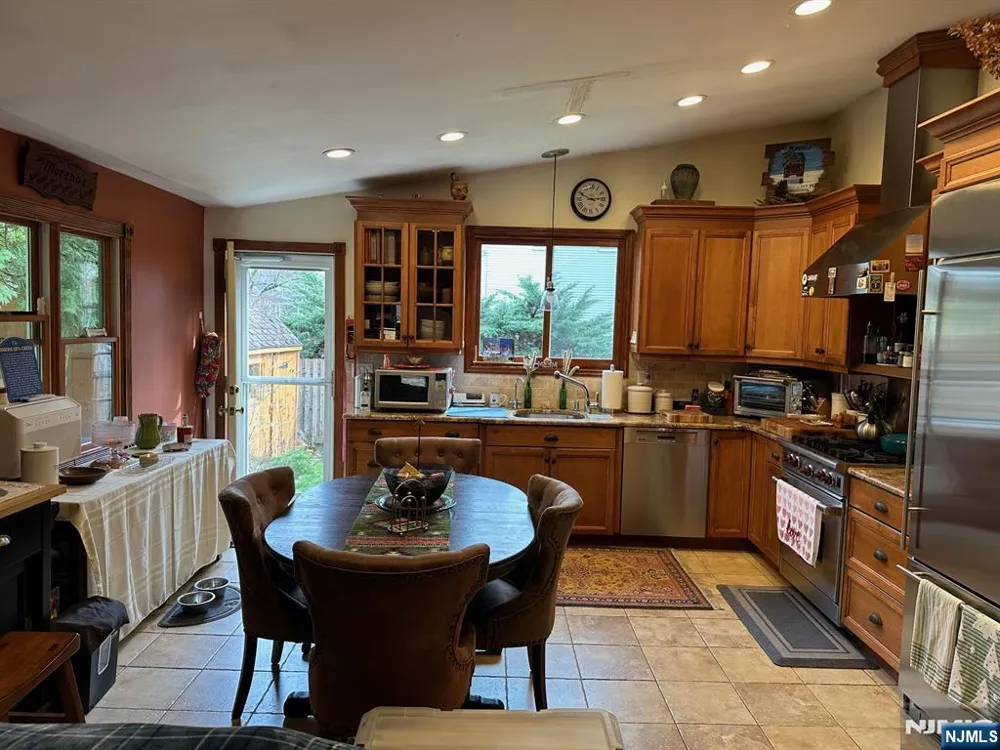 57A W Fairview Avenue Park Ridge, NJ 07645