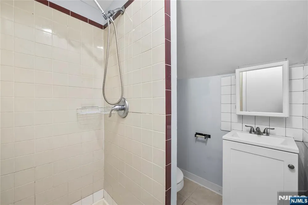 73 N 6th Street Paterson, NJ 07522