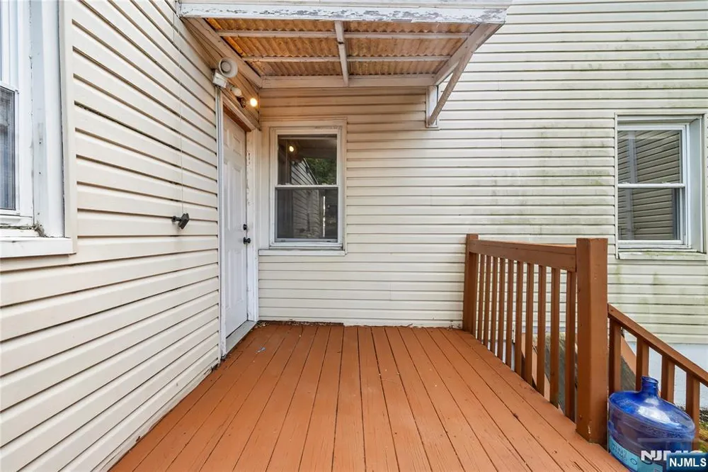 73 N 6th Street Paterson, NJ 07522