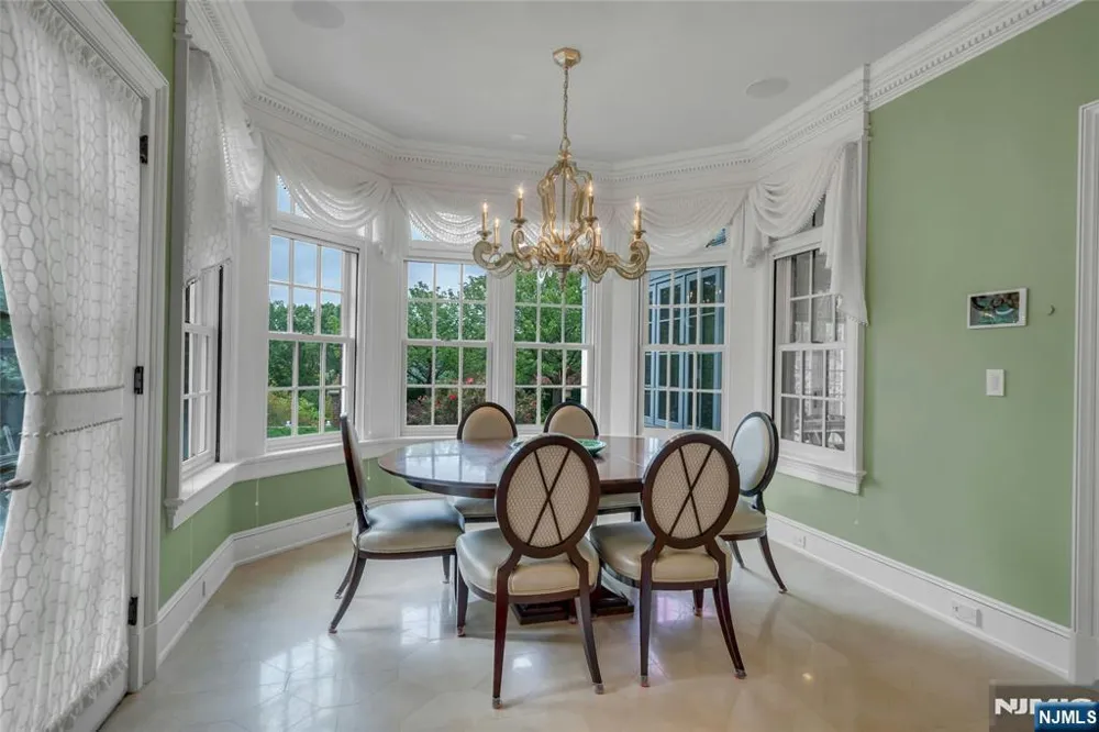 480 Knollwood Road Ridgewood, NJ 07450