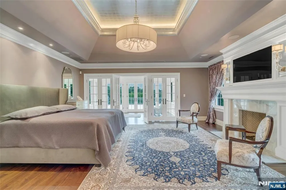 480 Knollwood Road Ridgewood, NJ 07450