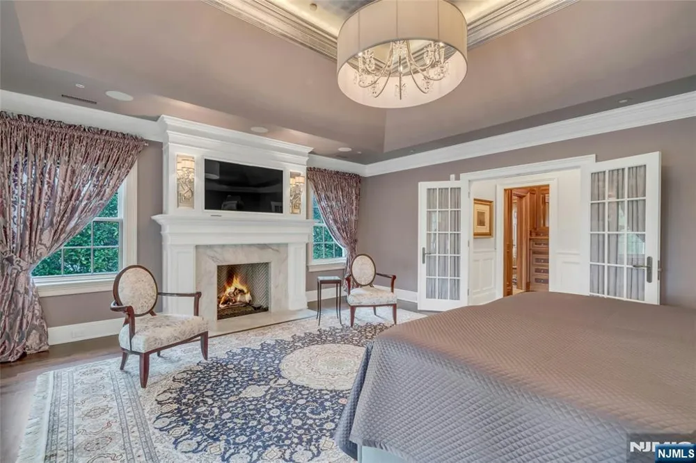 480 Knollwood Road Ridgewood, NJ 07450