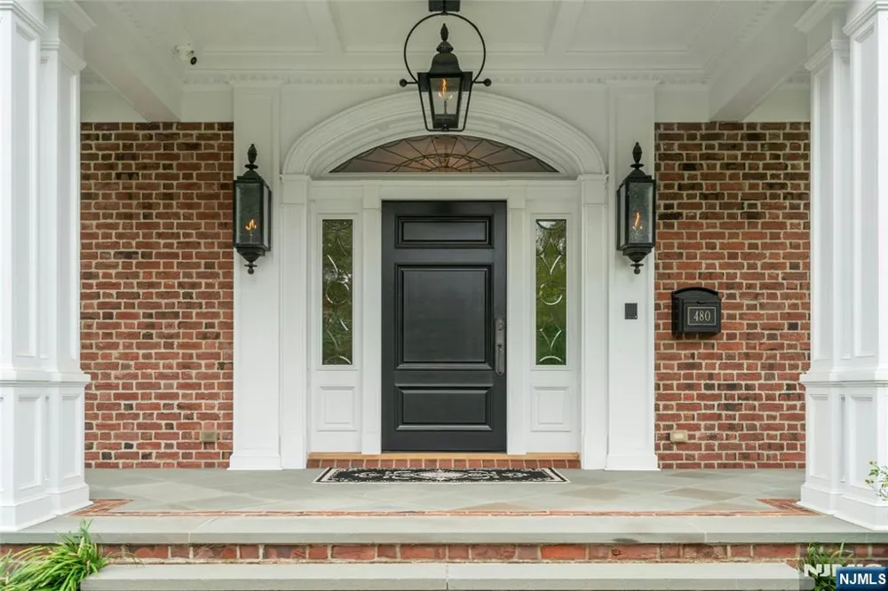 480 Knollwood Road Ridgewood, NJ 07450