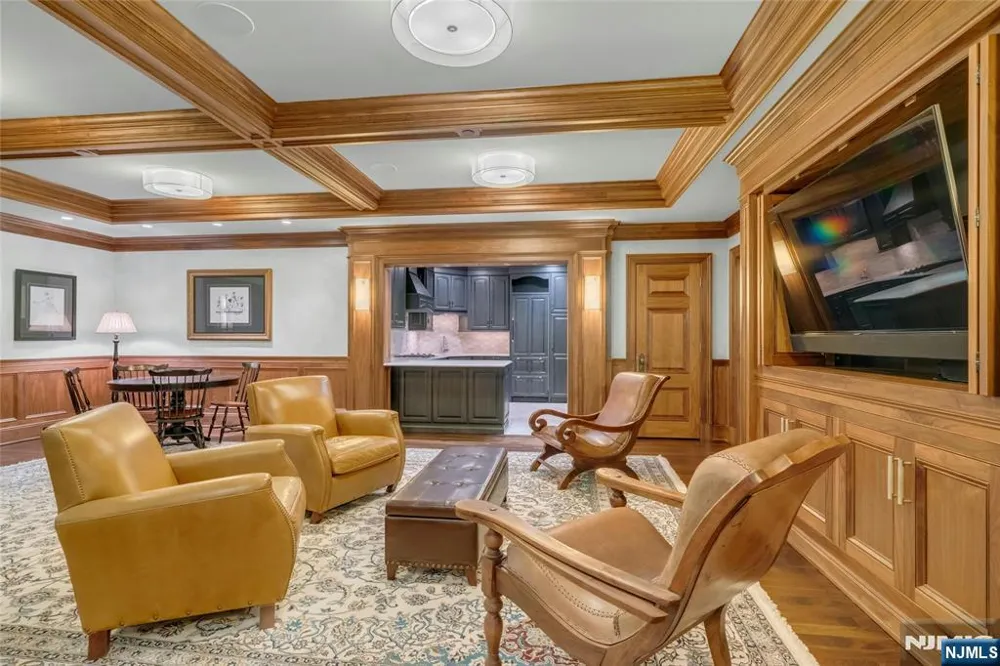 480 Knollwood Road Ridgewood, NJ 07450