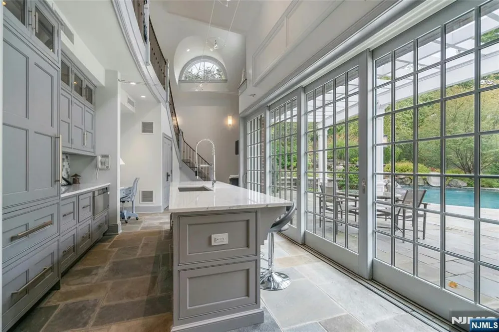 480 Knollwood Road Ridgewood, NJ 07450