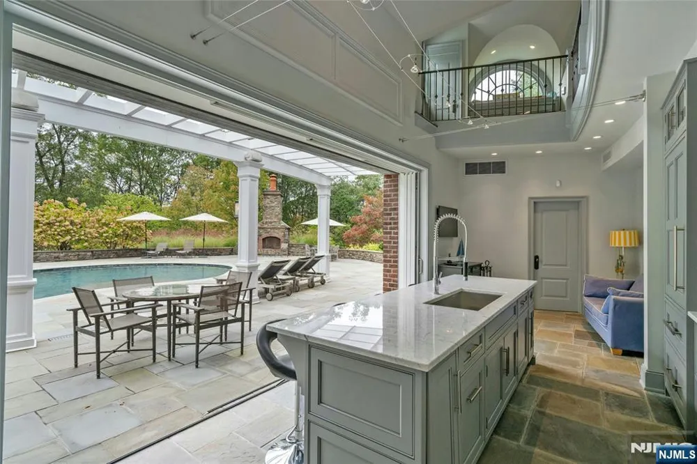 480 Knollwood Road Ridgewood, NJ 07450