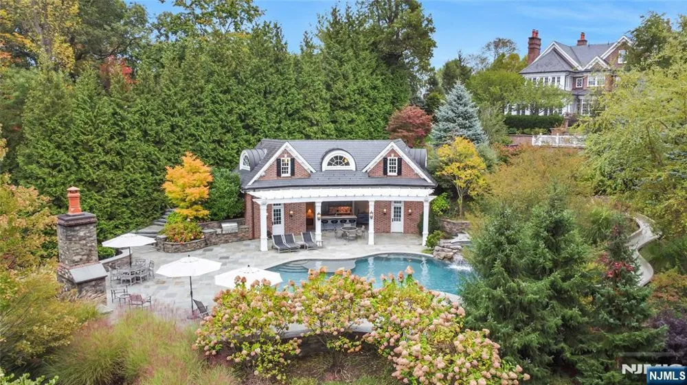 480 Knollwood Road Ridgewood, NJ 07450