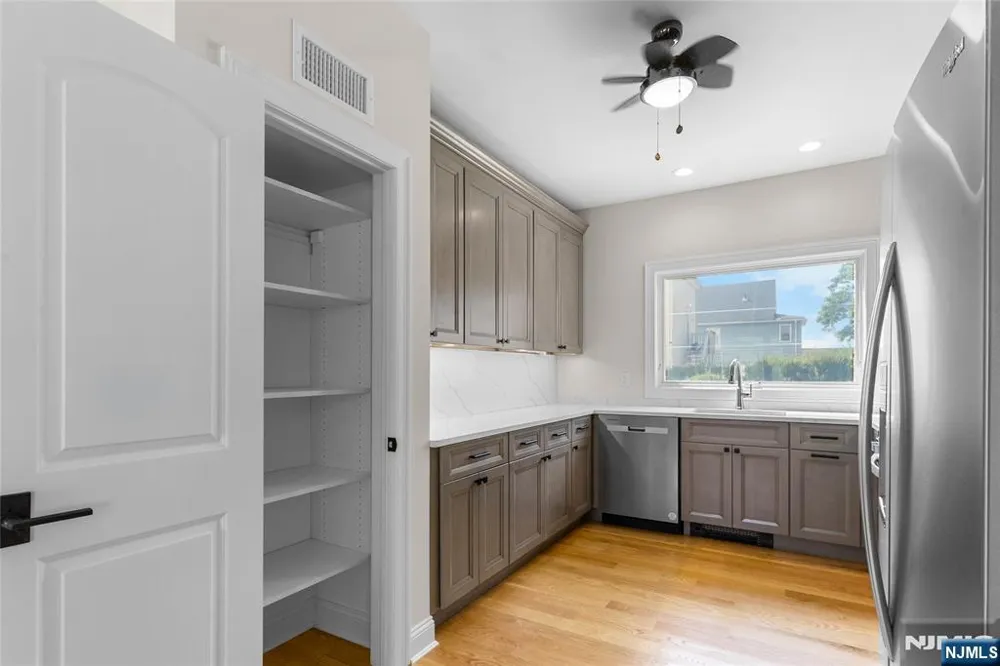 182B E 25th Street Paterson, NJ 07514
