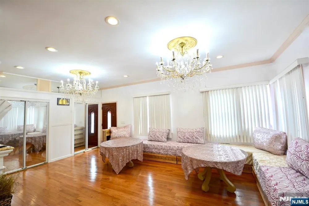 89 Rose Street Wood Ridge, NJ 07075