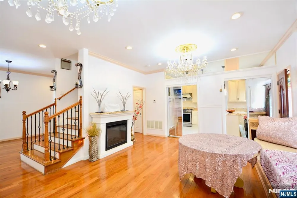 89 Rose Street Wood Ridge, NJ 07075