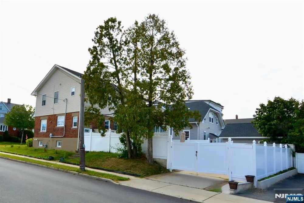 89 Rose Street Wood Ridge, NJ 07075