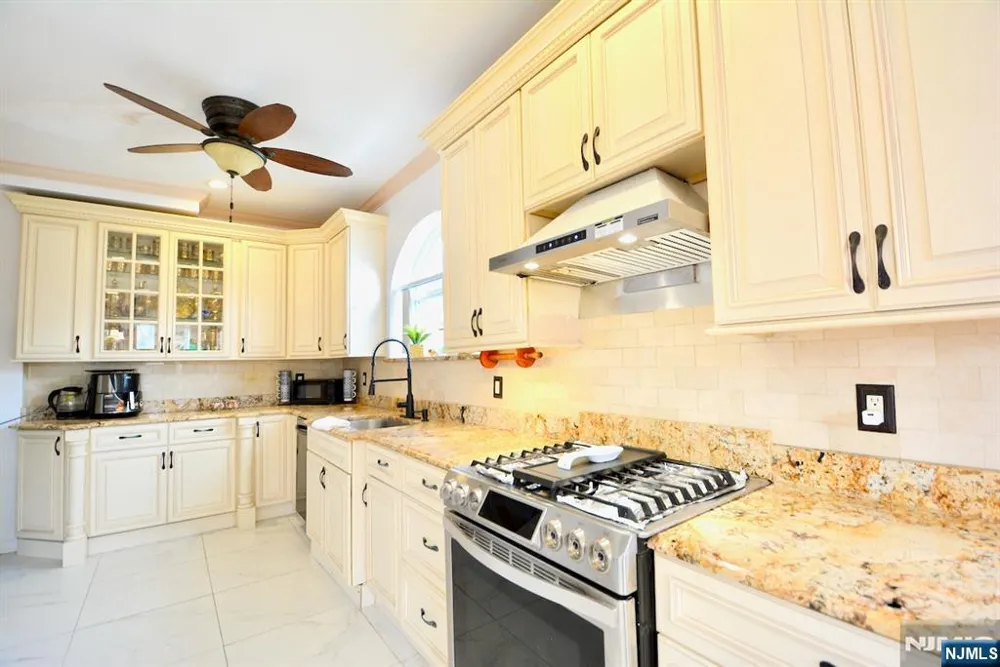89 Rose Street Wood Ridge, NJ 07075