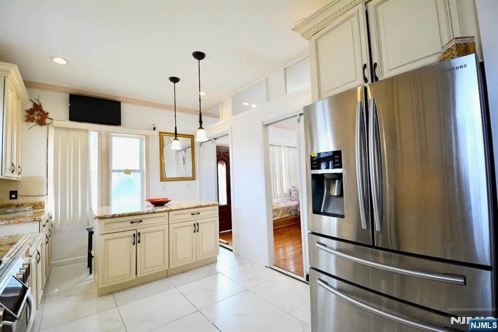 89 Rose Street Wood Ridge, NJ 07075