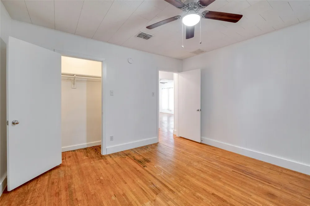 511 Sloan Street Taylor, TX 76574