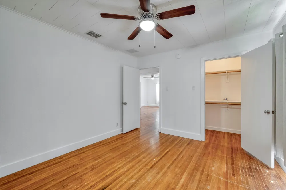 511 Sloan Street Taylor, TX 76574
