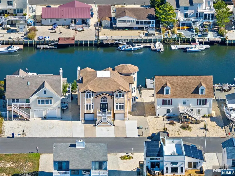 19 Maryland Road Little Egg Harbor, NJ 08087