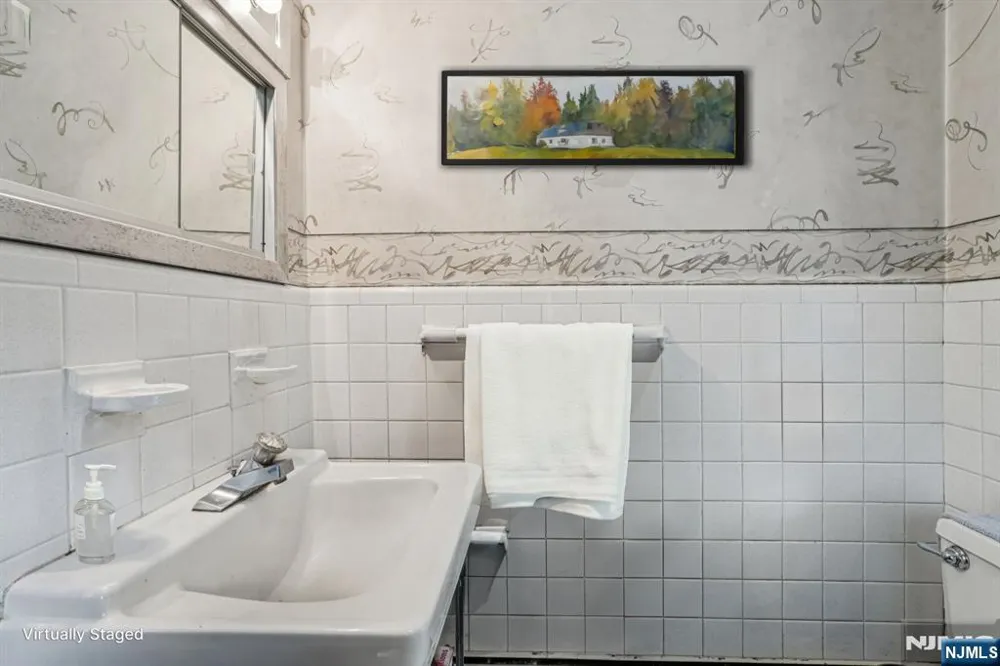 59 Old Stone Church Road Upper Saddle River, NJ 07458